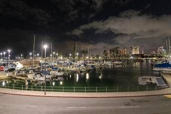 Tsunami alle Hawaii, il video in time lapse: il mare si ritira