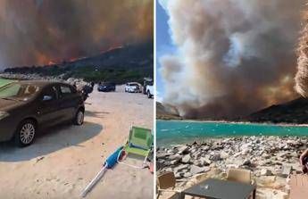 Villasimius, incendio oggi minaccia spiaggia: bagnanti in fuga