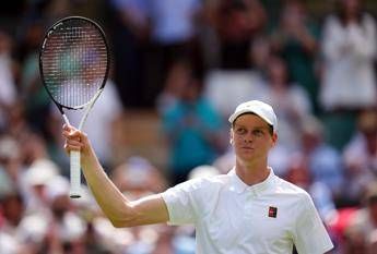 Wimbledon, Sinner spaziale contro Shelton: “Gomito migliorato, non voglio scuse”