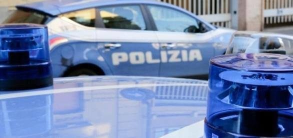 Tenta truffa dello specchietto, ma la vittima è un poliziotto libero dal servizio: denunciato 22enne a Catania