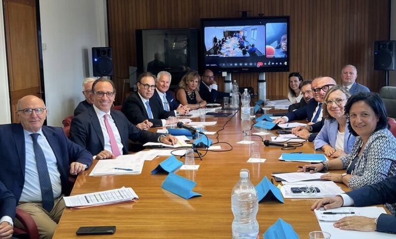 Trasporti, 32 milioni per manutenzione strade provinciali: siglato accordo tra Regione, Città metropolitane e Liberi consorzi comunali