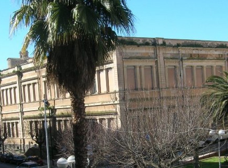 San Cataldo. Ex Scuola “De Amicis”: l’Associazione “Giuseppe Amico Medico” propone che diventi un Centro culturale polivalente