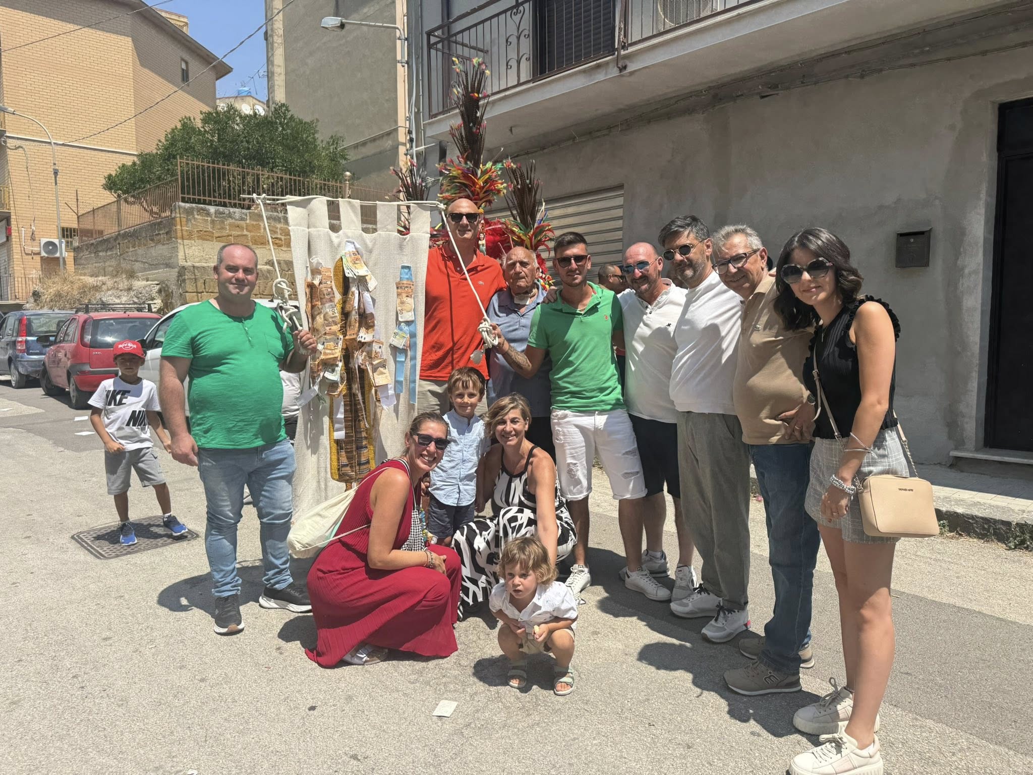 Sommatino. La famiglia Giuseppe Inserra vince il Palio di San Giuseppe; a Calogero Terrana ed Emmanuel Cocita i “giummi” destro e sinistro