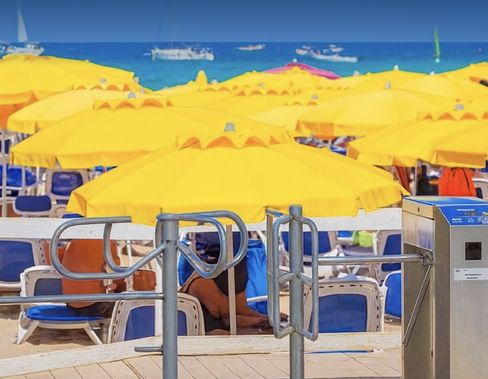 Dopo il caso Mondello. L’assessore regionale Giusi Savarino: “Mai più staccionate o tornelli nei lidi siciliani”