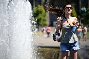 Caldo, allenta oggi la morsa: 14 città da bollino rosso a Ferragosto