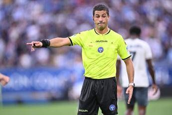 Como-Lazio, la spiegazione Var di Manganiello diventa virale. Panatta: “Sembra proclama di molti anni fa”