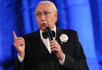 Da ‘baudeggiare’ a ‘pippobaudista’, i neologismi ispirati a Pippo Baudo