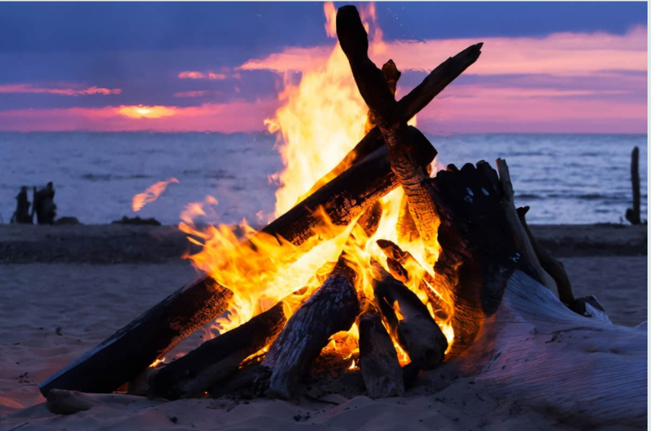 Gela, divieto di falò e vendita alcolici: sindaco firma due ordinanze