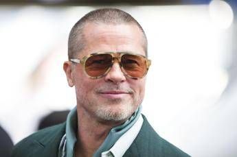 Hanno rubato nella villa di Brad Pitt, arrestati: “Colpivano celebrità e atleti”