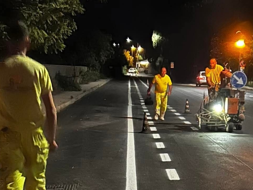 Caltanissetta. Segnaletica orizzontale, lavori in notturna per ridurre i disagi al traffico