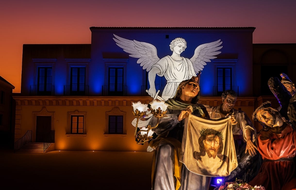 “Note di Devozione”: Caltanissetta celebra i 400 anni con l’Arcangelo Michele, a Largo Barile l’omaggio della Settimana Santa al Patrono