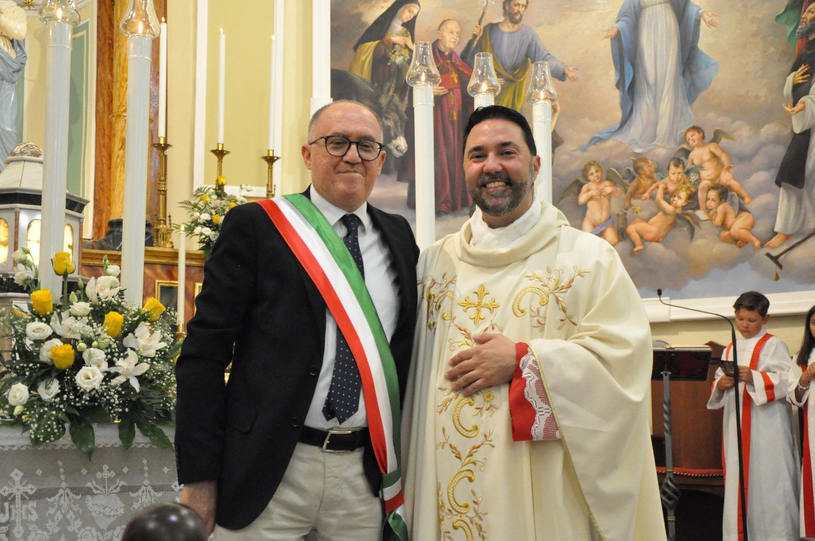 Milena. Sindaco e Amministrazione comunale hanno deciso di conferire cittadinanza onoraria a don Luca Milia