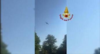 Incendio sul Vesuvio, impegnati 80 vigili del fuoco e 4 Canadair per spegnere le fiamme