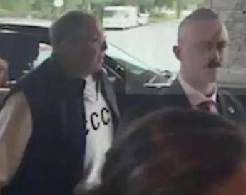 Incontro Trump-Putin, lo show di Lavrov con felpa dell’Urss