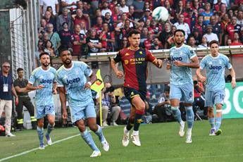 Juve, tifosi ‘in rivolta’ contro la seconda maglia sui social: “Sembriamo la Lazio”