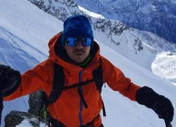 Luca Sinigaglia, chi era l’alpinista eroe morto per soccorrere la compagna di cordata