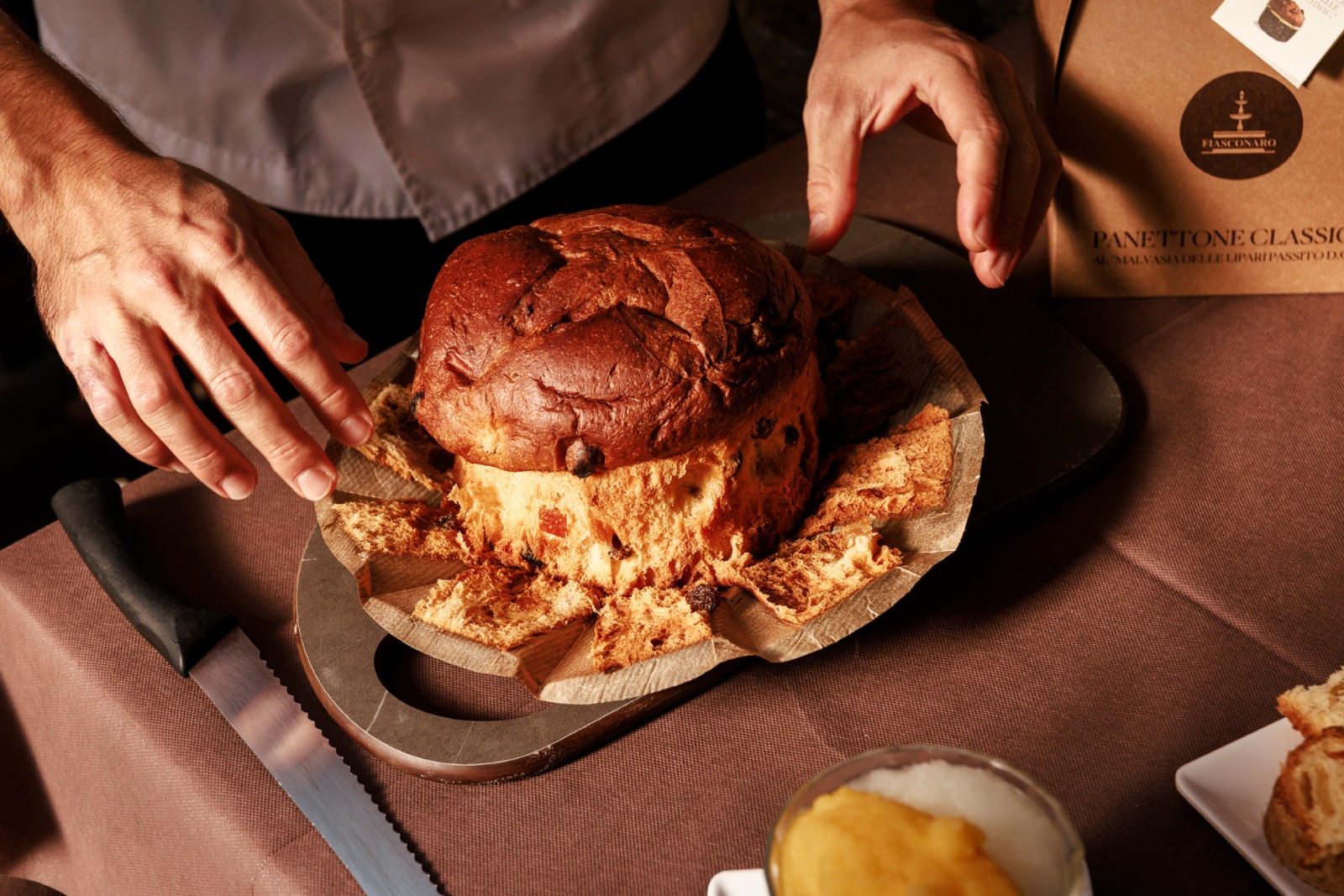 Castelbuono, Fiasconaro celebra il Ferragosto con un maxi-panettone in piazza Margherita