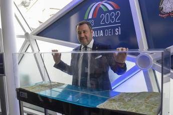 Ponte sullo Stretto, Salvini: “Intestarlo a Berlusconi? E’ un grande ma ha già Malpensa”