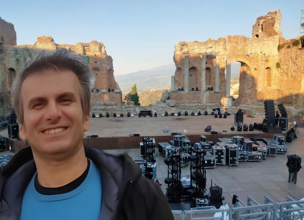 Caltanissetta. Tiziano Lamarca, il “mago delle luci”:  il nisseno che illumina l’Italia e il cuore della sua città