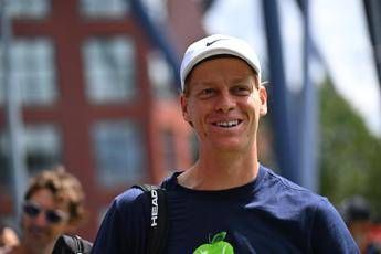 Sinner torna al lavoro per battere Alcaraz: l’allenamento (senza racchetta) di Jannik