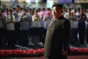 Ucraina, Kim elogia le “eroiche” truppe nordcoreane che hanno combattuto nel Kursk