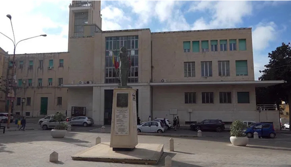 Gela, apertura uffici comunali nel pomeriggio di lunedì 11 e martedì 12 agosto