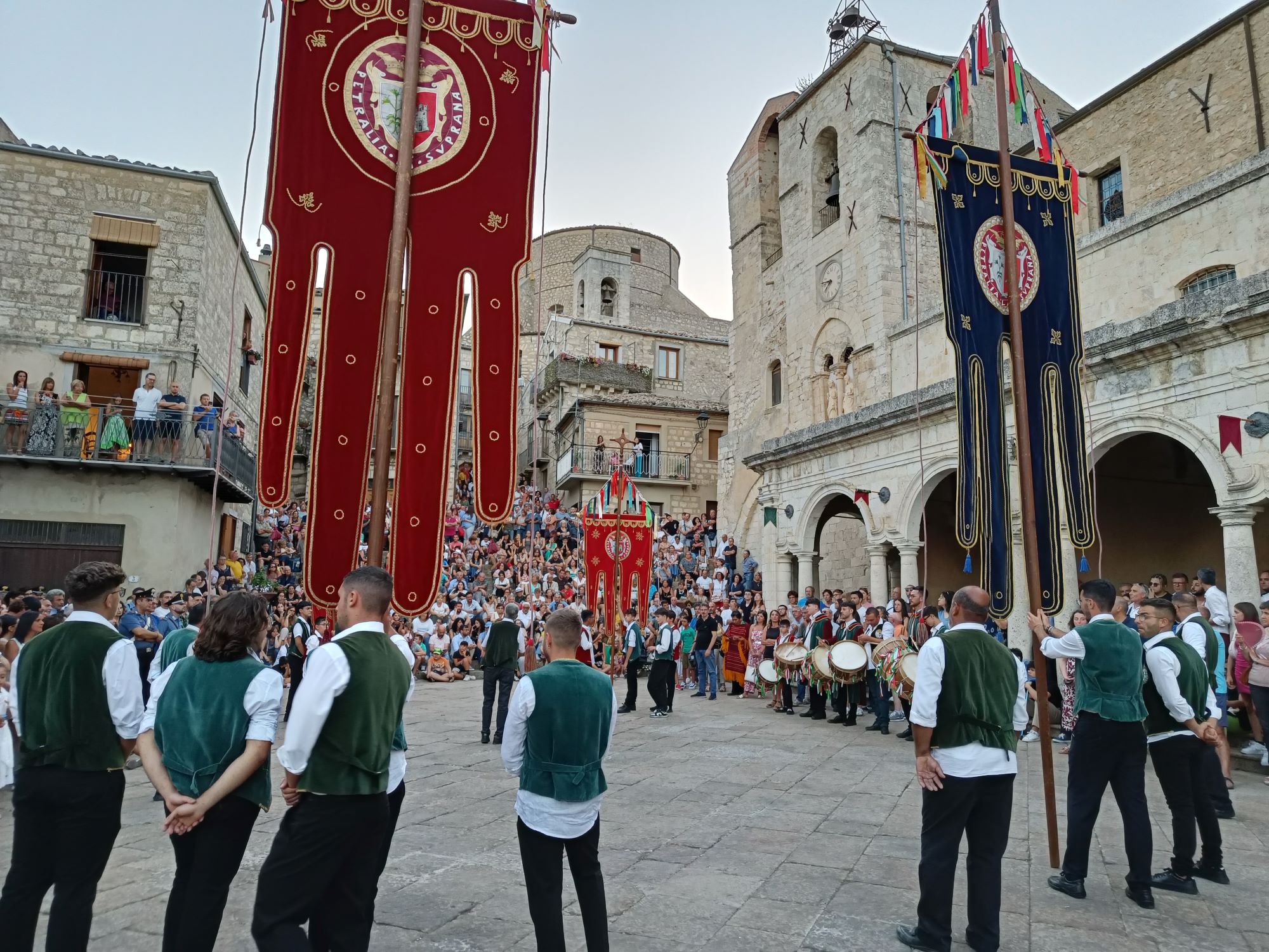 A Petralia Soprana Ferragosto con storia, gastronomia e folklore: dal 14 al 15 agosto matrimonio baronale e Festival dei Mondi