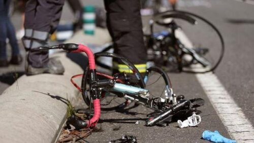 Tragedia della strada. Tre ciclisti travolti e uccisi da un’auto