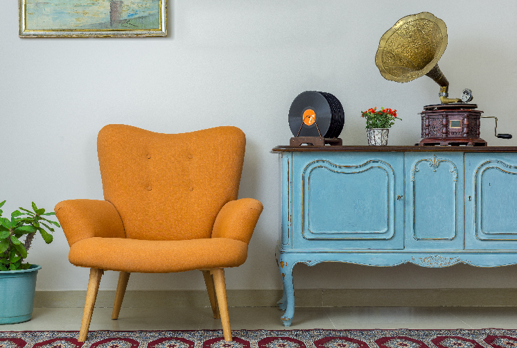 L’associazione culturale e teatrale “San Cataldo” cerca mobili e suppellettili per valorizzare il suo repertorio scenografico