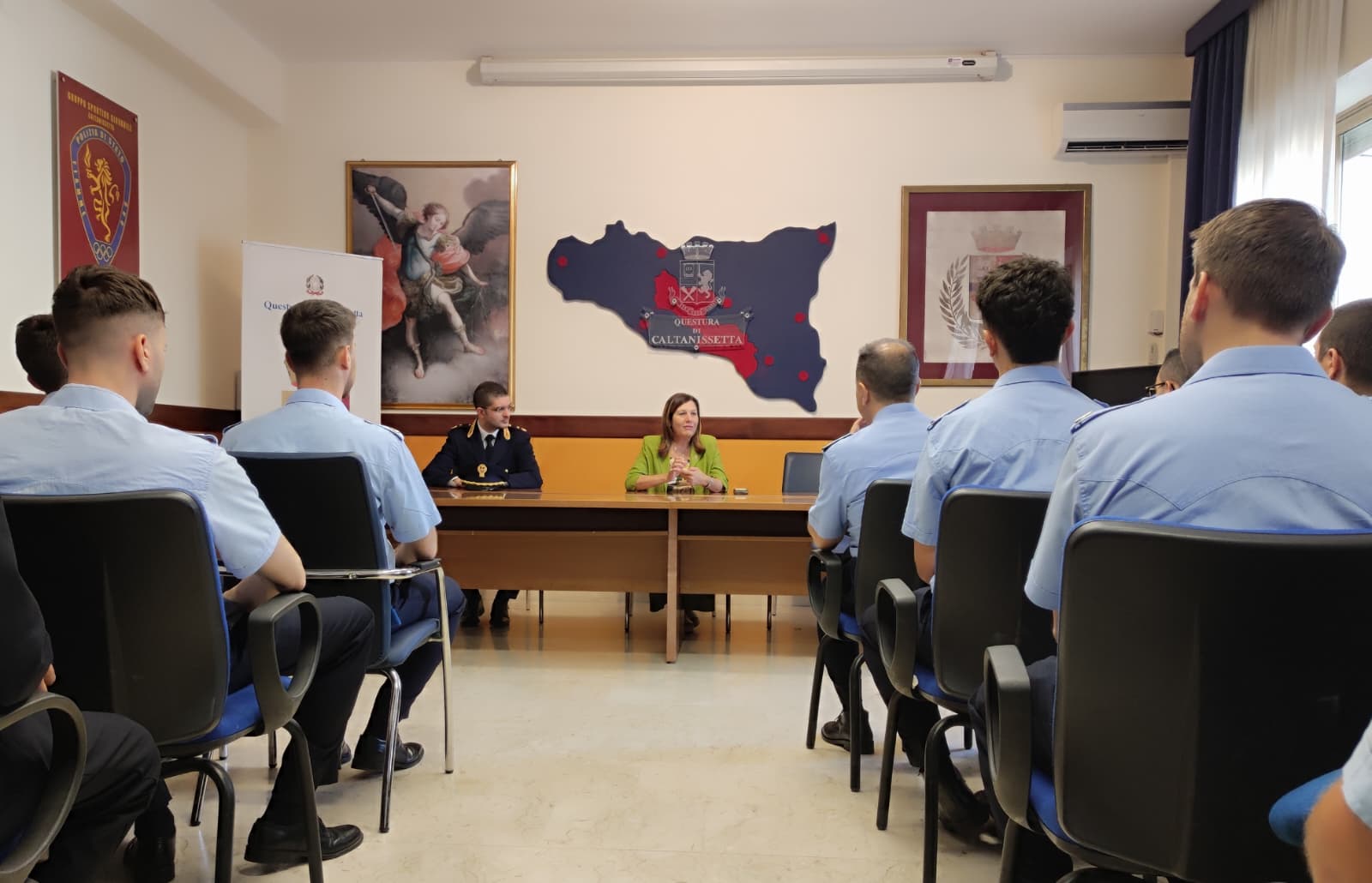 Caltanissetta. Allievi Agenti della Polizia Penitenziaria incontrano il Questore Agnello