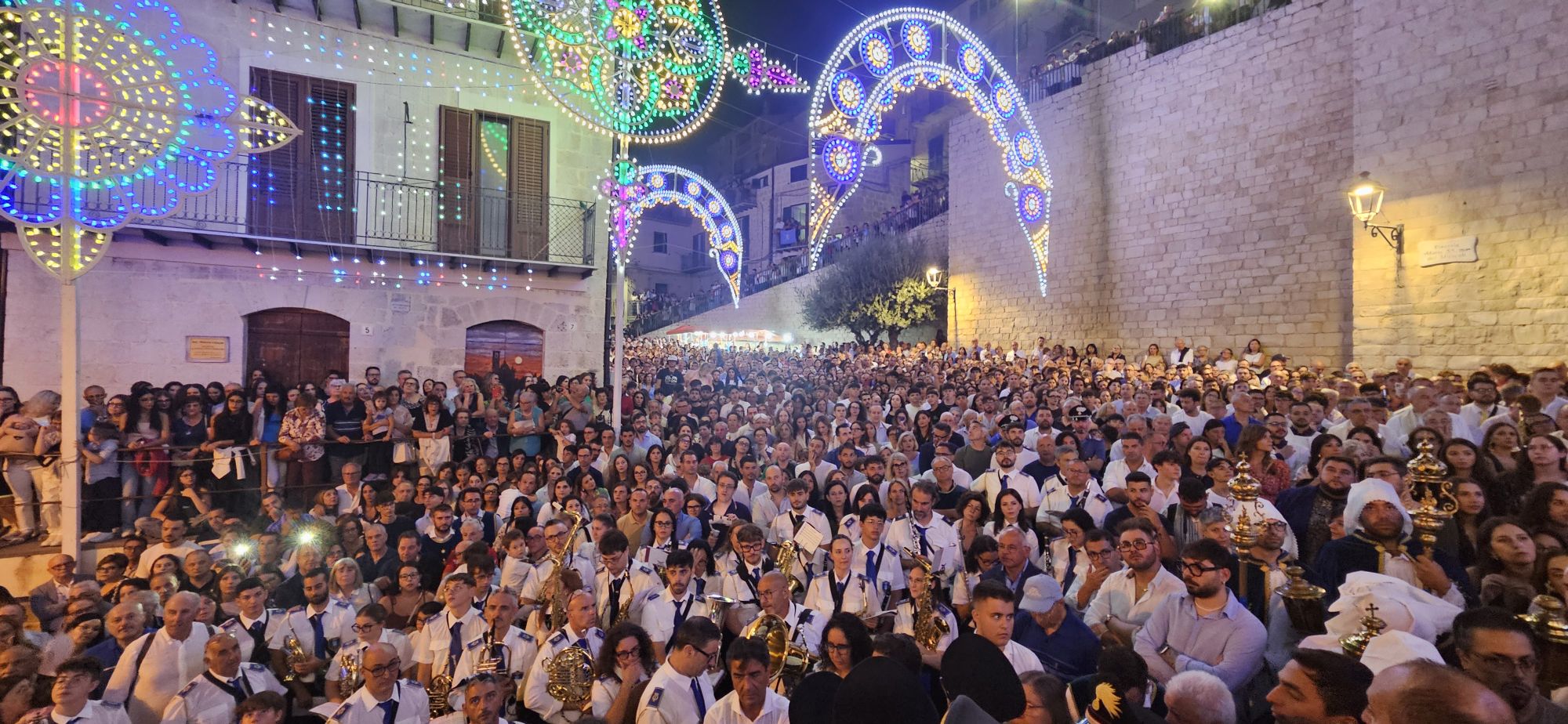Mussomeli, Festa Madonna dei Miracoli tanta gente in processione e alle messe