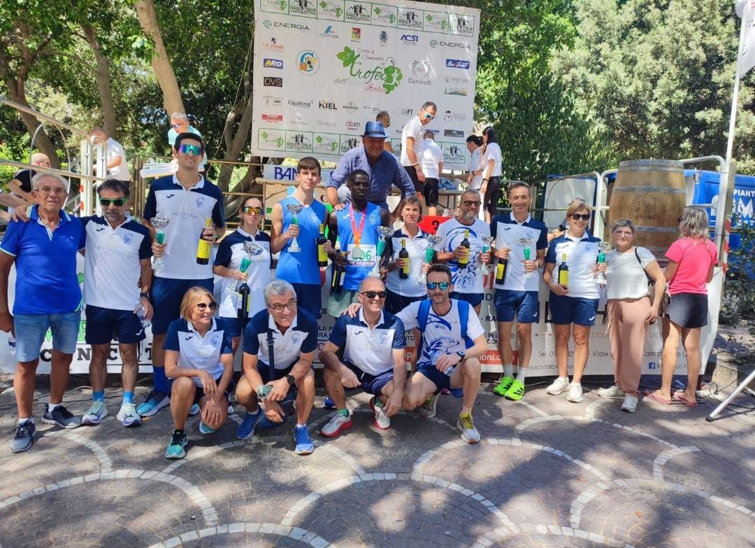 Podismo. Brillano gli atleti della Corri Serradifalco al IV° Trofeo dell’Uva Italia a Canicattì