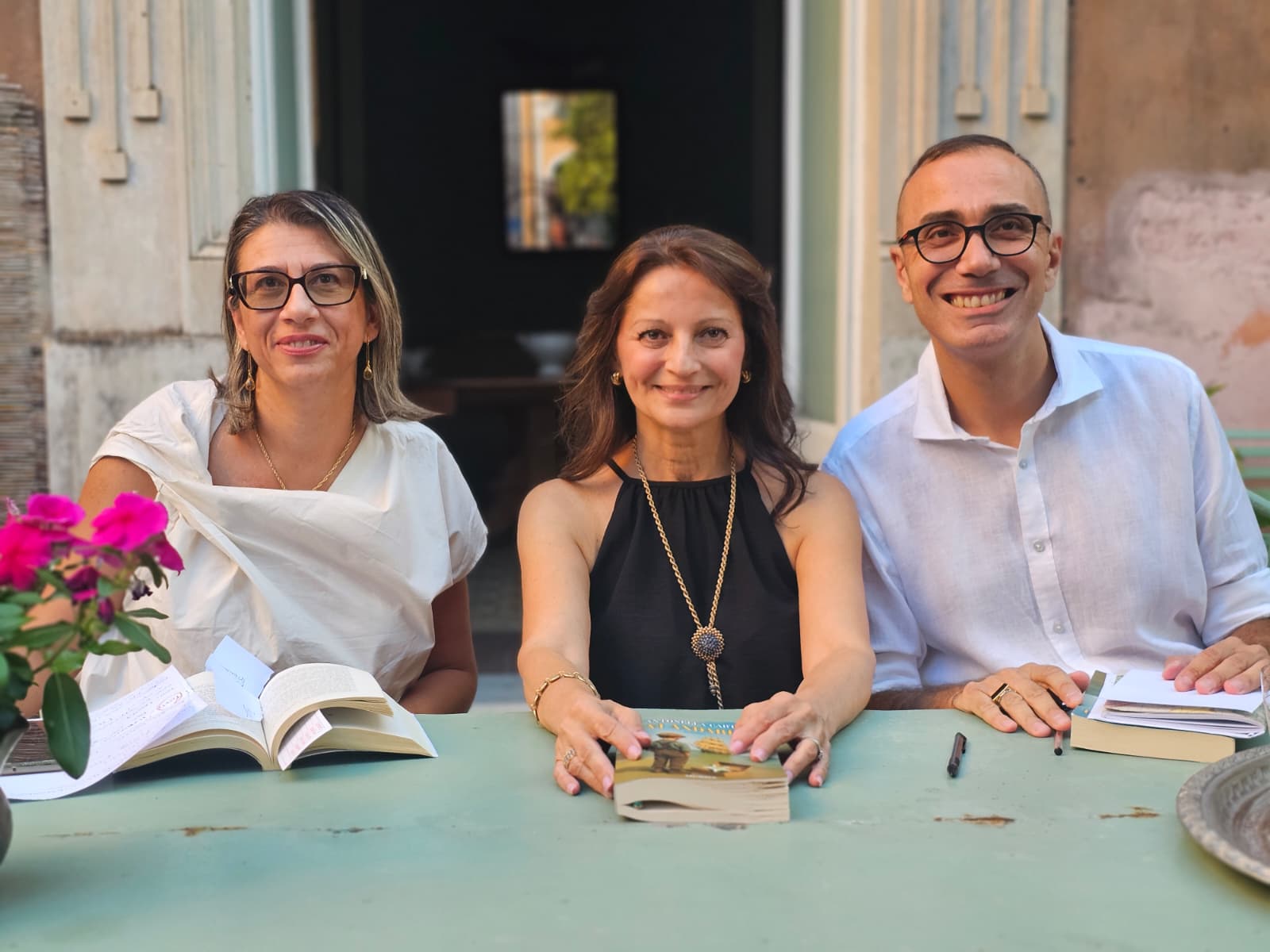 “Devi andare, Nì”: dolore e rinascita nel nuovo romanzo di Antonella Carta. Il 13 settembre a Caltanissetta incontro con l’autrice