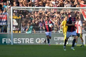 Bologna-Genoa 2-1, decide Orsolini su rigore: rimonta (con Var) al Dall’Ara