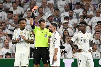 Carvajal, follia in Champions: testata al portiere del Marsiglia e rosso diretto per il capitano del Real