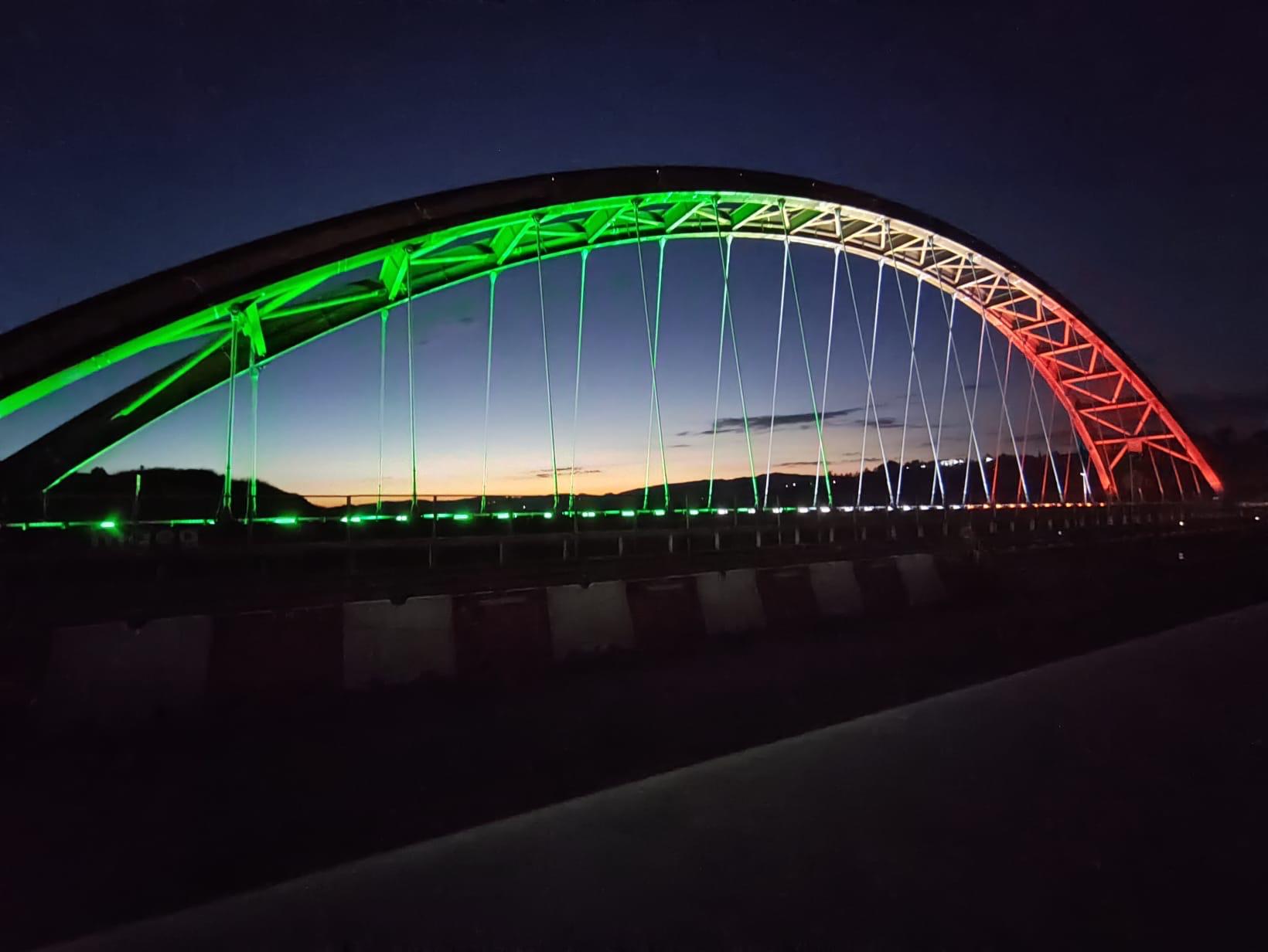 ANAS, sulla SS640 il Ponte San Giuliano si tinge di tricolore nel ricordo dei giudici Rosario Livatino e Antonino Saetta