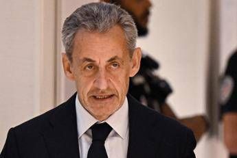 Francia, la Corte d’appello esamina la richiesta di scarcerazione di Sarkozy