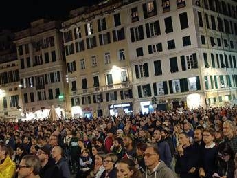 Genova, fiaccolata e corteo per Gaza