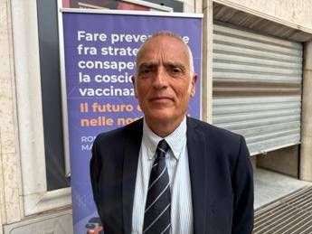 Meningite e atleti adolescenti, Scorcu (Fmsi): “Fondamentale ruolo medico sport”
