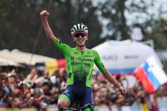 Mondiali, bis iridato per Tadej Pogacar nella prova in linea