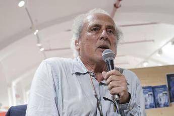 Morto Stefano Benni, lo scrittore aveva 78 anni