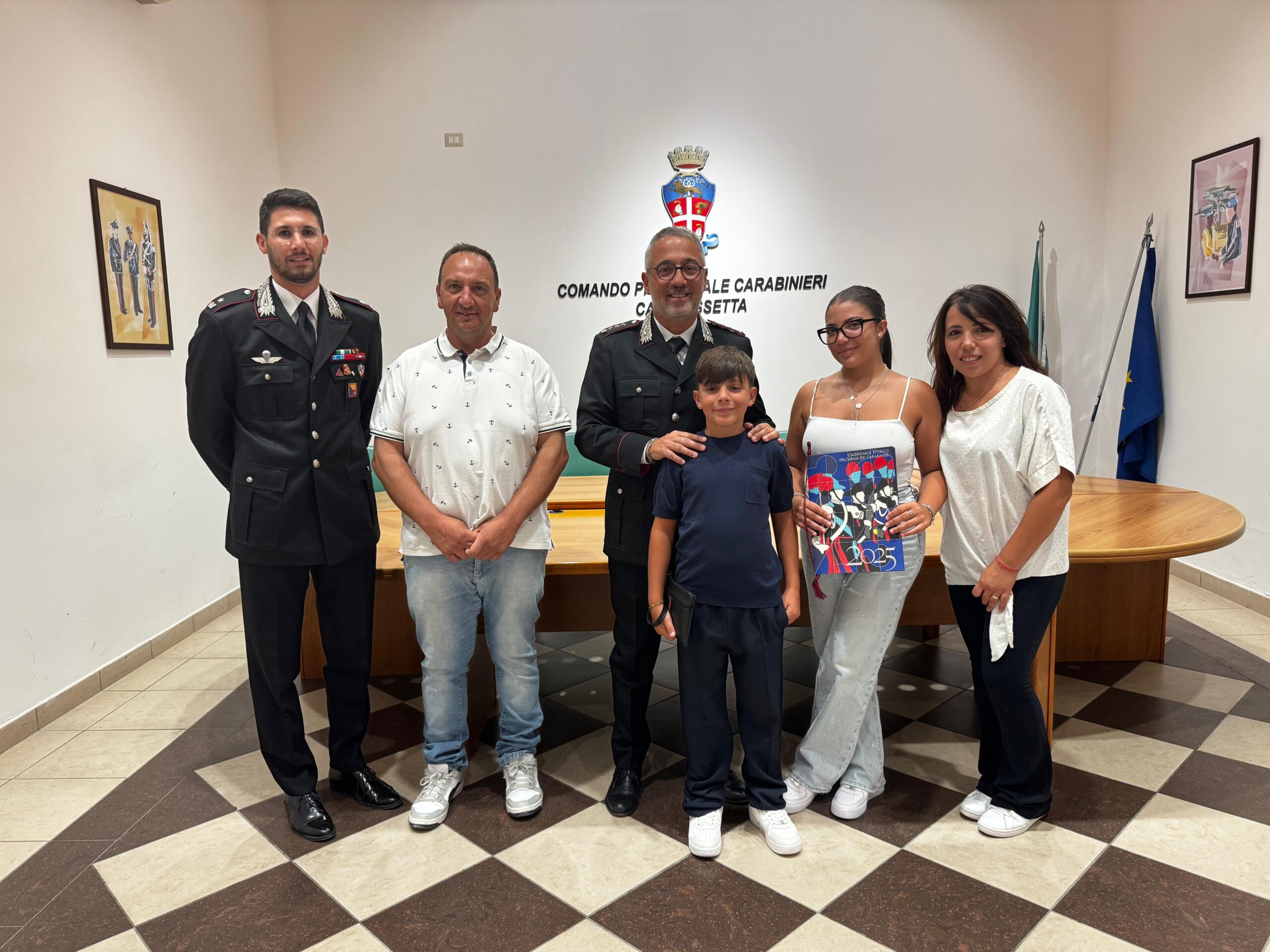 Caltanissetta. Giovane studentessa ha dedicato all’Arma dei Carabinieri la propria tesina per l’esame scolastico di 3^ Media