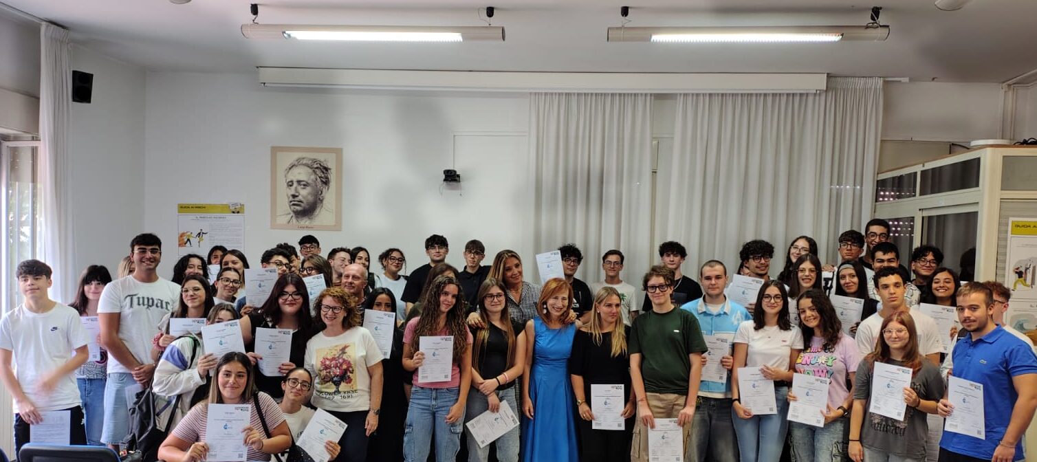 Caltanissetta. L’I.I.S.S. Luigi Russo celebra i suoi studenti, consegnate le Certificazioni linguistiche Gatehouse Classic