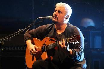 Pino Daniele, oggi il concerto-evento a Napoli: da De Gregori a Elodie, tutti gli ospiti