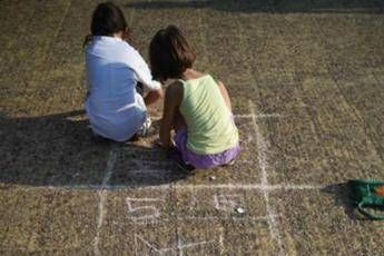 Psicologi, ‘ritorno sui banchi non faccia dimenticare valore gioco per bambini’