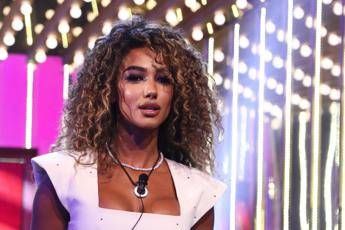 Samira Lui a Verissimo, chi è la valletta de ‘La ruota della fortuna’