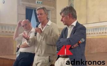 “Striscia la Notizia ricomincerà la seconda settimana di novembre”, l’annuncio di Jimmy Ghione