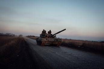 Ucraina, Ue approva blocco asset russi. Italia: “Esplorare alternative”