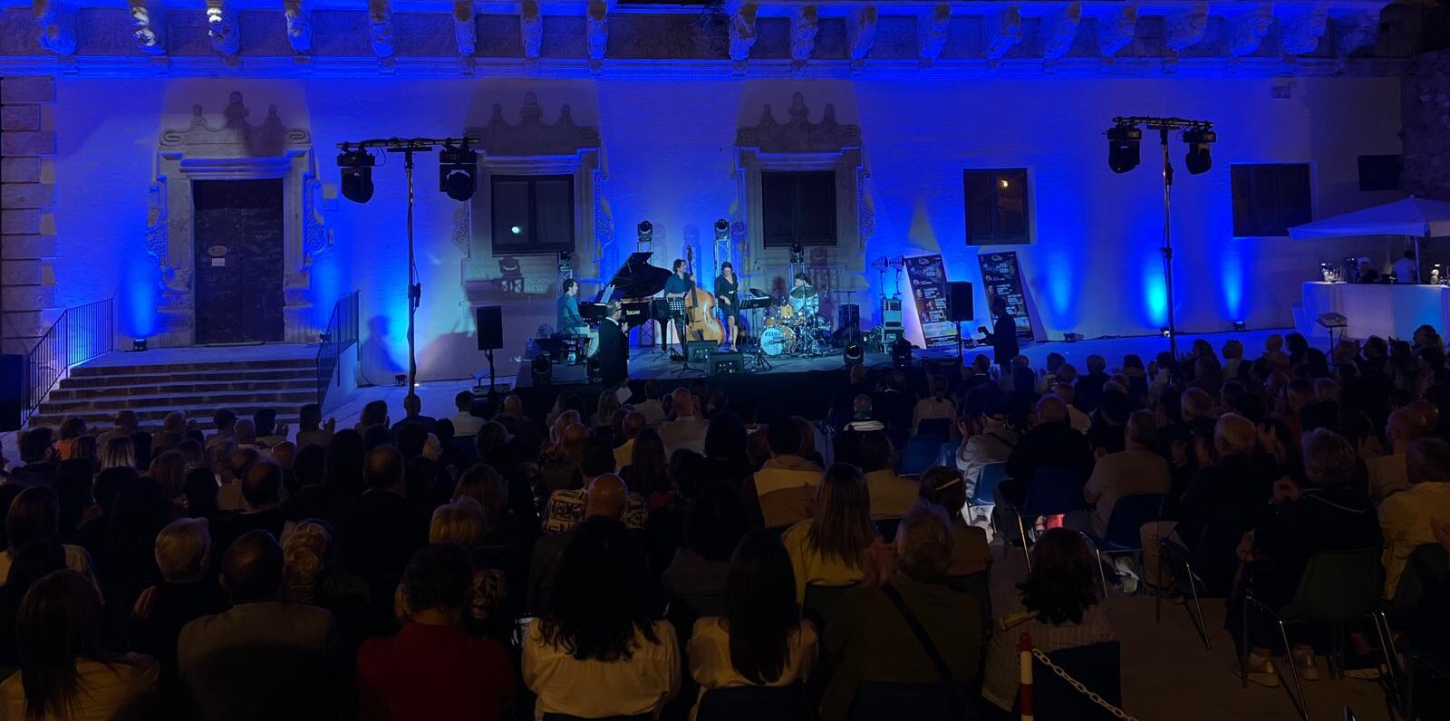 Caltanissetta e il suo cuore siciliano dal battito jazz, a Largo Barile successo di pubblico tra musica e passione