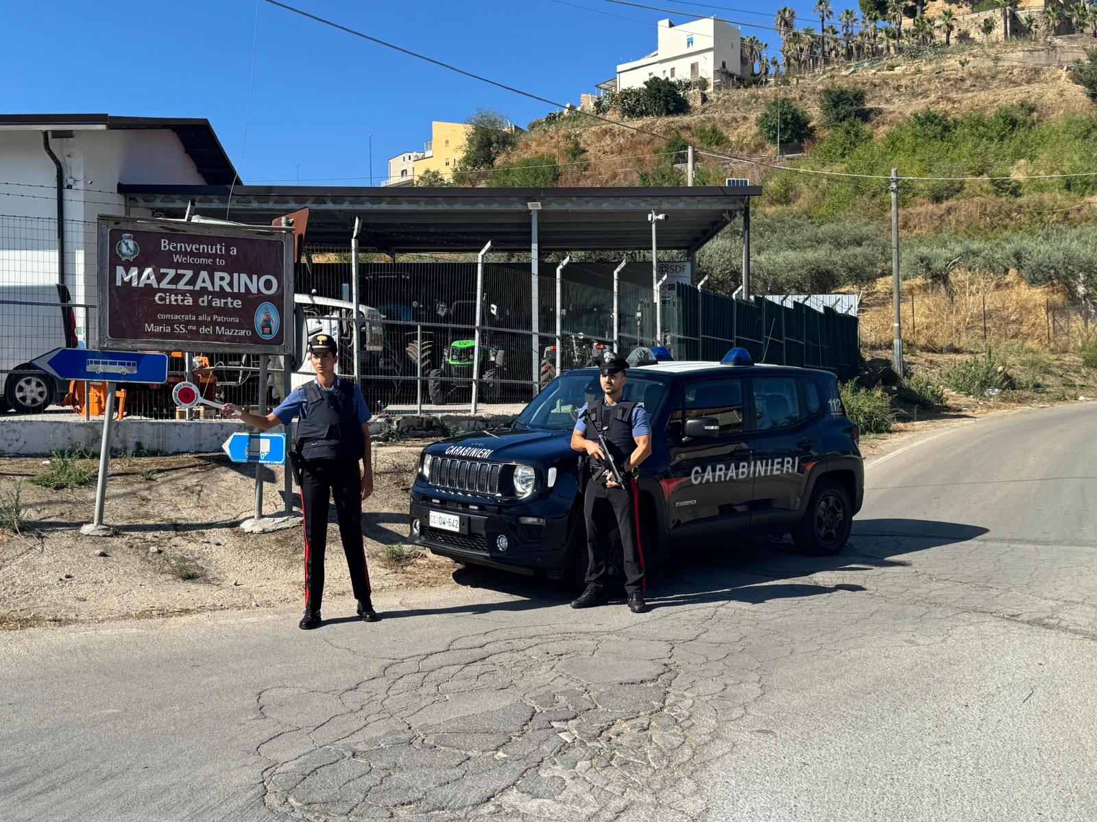 Rissa nel Nisseno. Eseguite 5 misure cautelari dai carabinieri: in 4 agli arresti domiciliari, obbligo di firma per un quinto